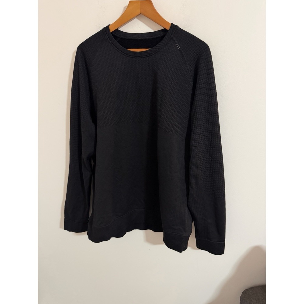 Lululemon Metal Vent Tech Long Sleeve Crewneck Black Textured Training Top Mens